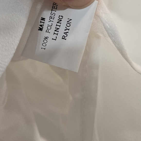 All About May• Lenora One-Shoulder White Ruffled Asymmetric Dress. Sz 6 - Picture 14 of 16